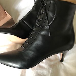Gianvito Rossi Black Gillian Leather Booties